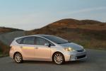 Toyota Prius V 2011 года